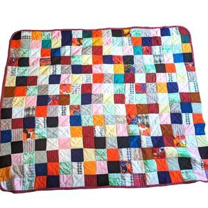 Vintage Awesome and groovy patchwork quilt with fantastic prints 🌻‎